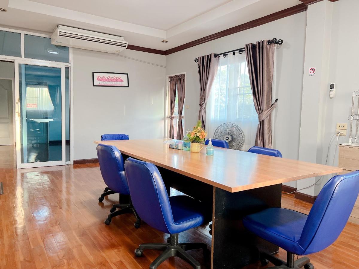 24 Hostel Donmuang Бангкок Экстерьер фото