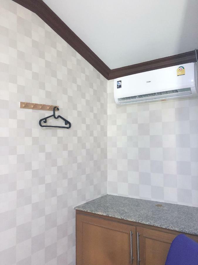 24 Hostel Donmuang Бангкок Экстерьер фото